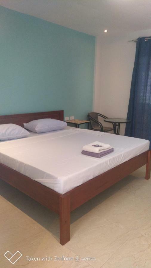 D & B Bluestar Beach Resort Panglao Eksteriør billede